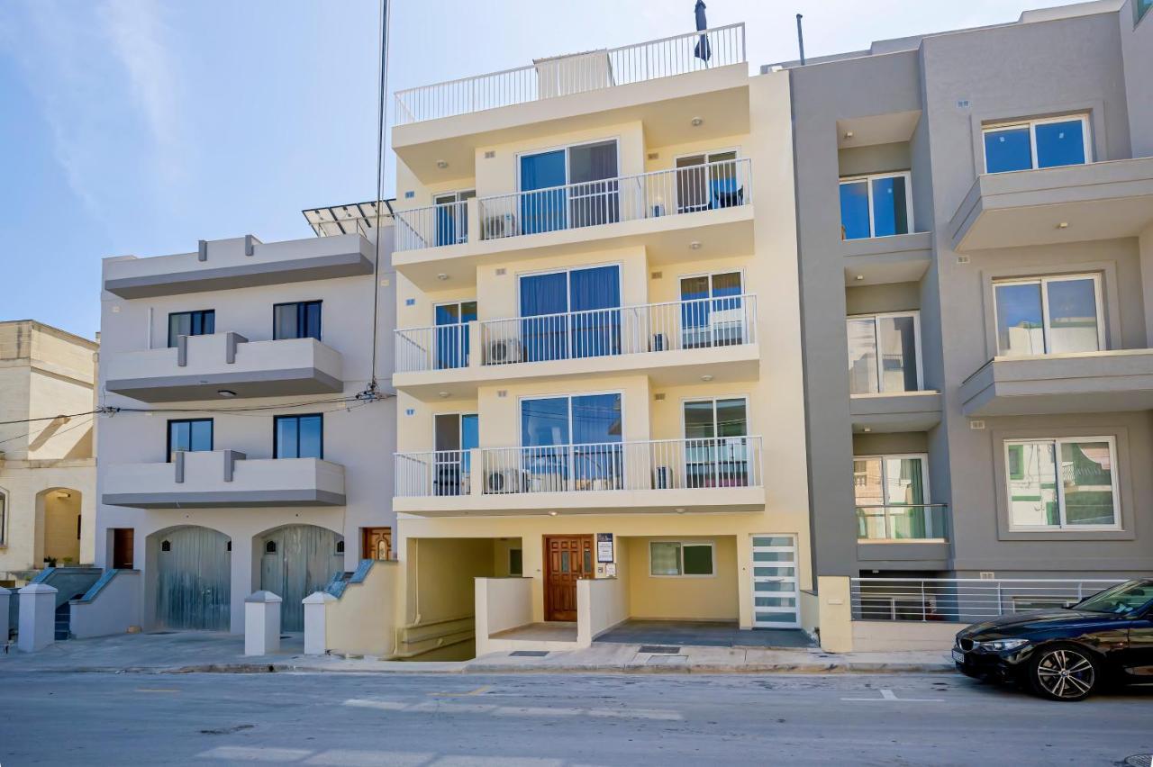 Summer Breeze Apartment With Panoramic Terrace - By Getawaysmalta Mellieha Exterior photo